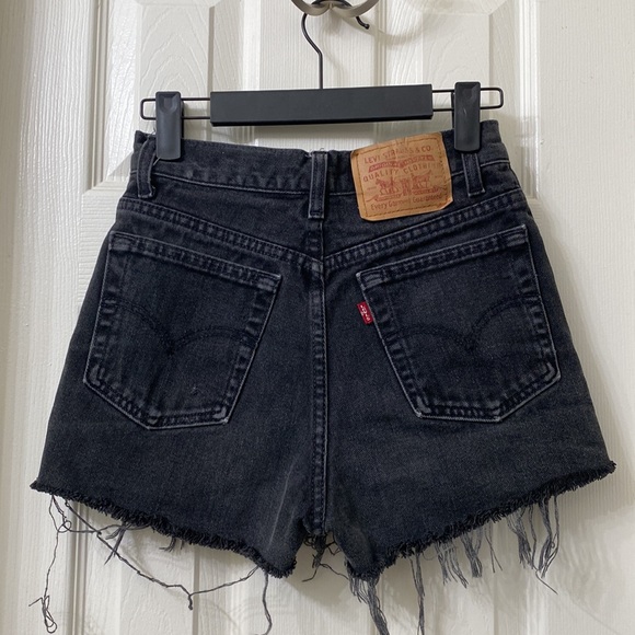 Levi's Pants - •Vintage• Levi’s High Waisted 512 Denim Shorts
